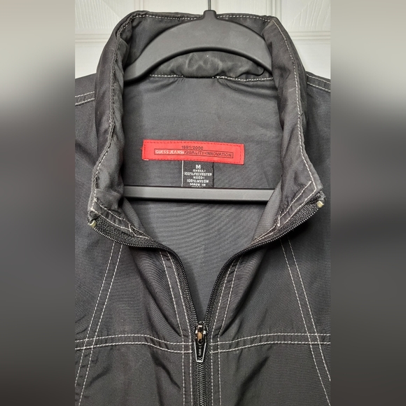 GUESS • Men's Windbreaker • Rain Coat/Jacket • Size Medium - Picture 3 of 7